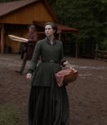 Outlander6x01_0325.jpg